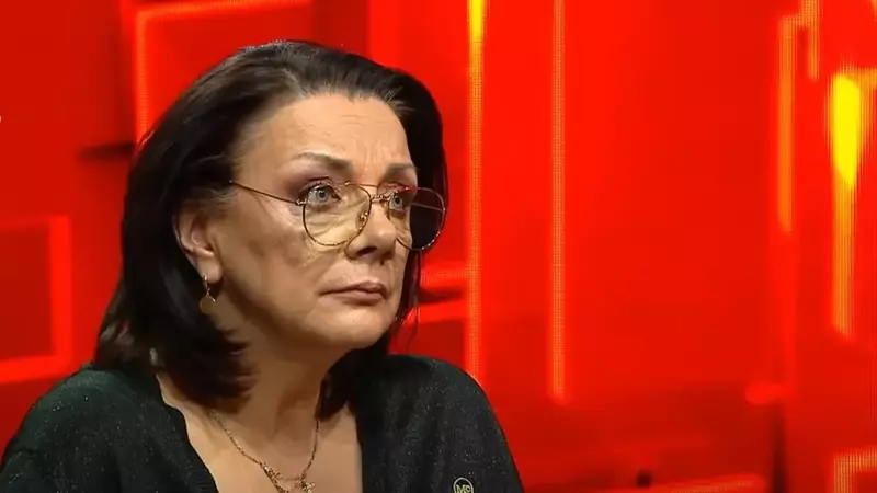 Cum a ajuns Carmen Tănase pe masa de operație de la un strănut: „M-a bufnit sângele pe nas, a fost ceva foarte complicat”. Intervenția a durat 4 ore