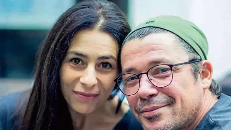 Cum se înțeleg Cristi Iacob și soția lui, Gabriela, după 14 ani de mariaj și cum gestionează gelozia: "Când vezi o greșeală, un defect sau o hibă la celălalt, cu siguranță tu ai de 10 ori mai mult". Ce nu și-ar putea ierta niciodată unul altuia