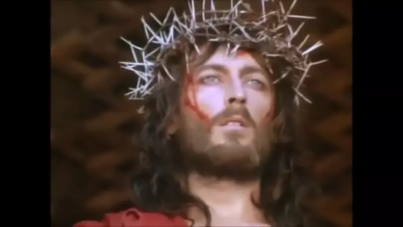 robert-powell-iisus5