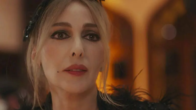 Zerrin-Tekindor.-Vuslat-Doctorul-minune-Kanal-D