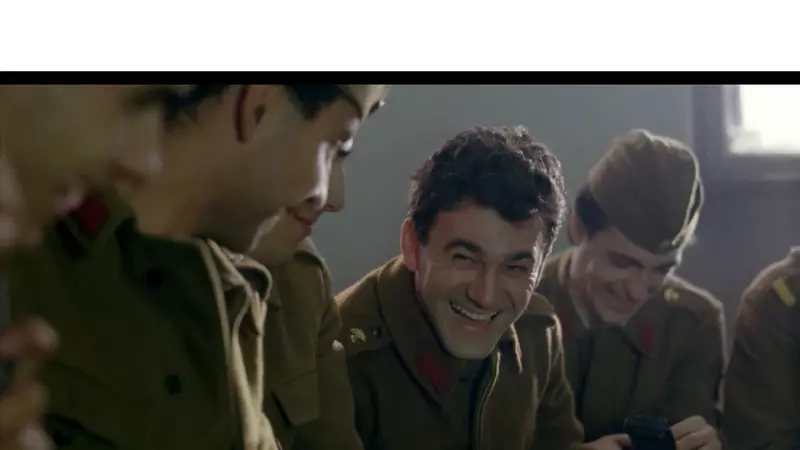 e-pericoloso-sporgersi-still-7