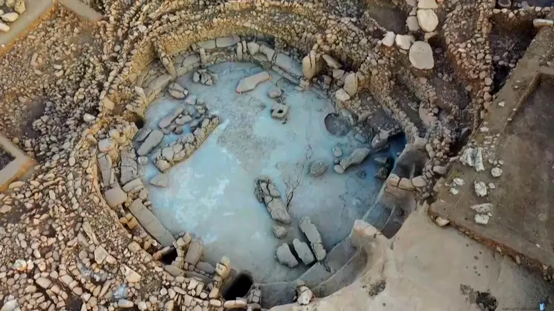 extraterestri-antici–sezonul-15-2