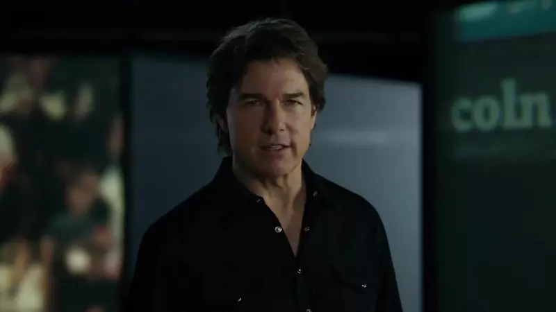 Tom Cruise pumps up Super Bowl crowd in pre-game ad