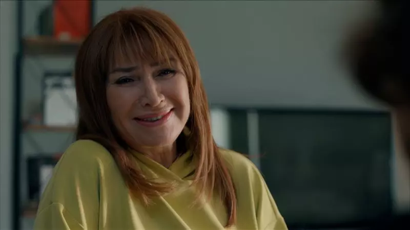 Demet Akbağ –  personaj Filiz – Inima de mama – Kanal D