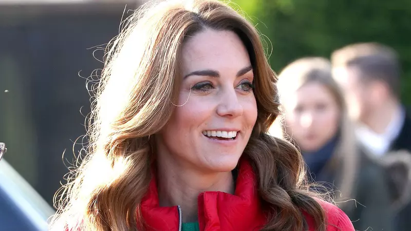 Kate Middleton exemplu de eleganță