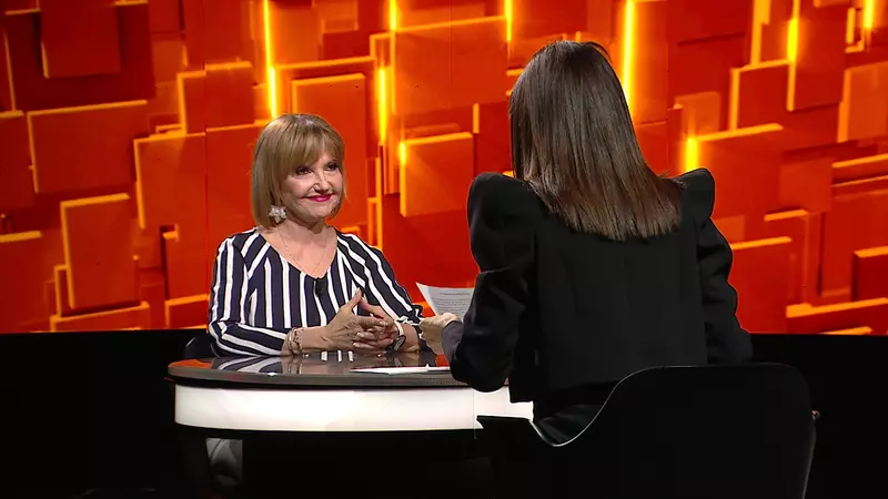 marina-almasan-la-40-de-intrebari-cu-denise-rifai-1