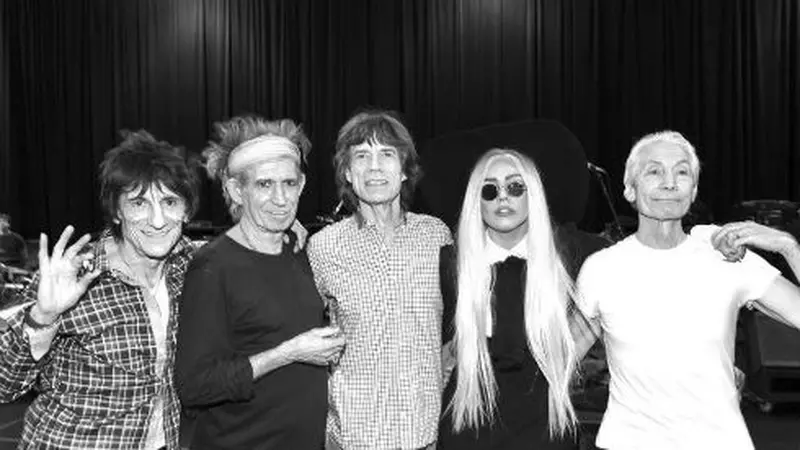 Lady Gaga a cantat cu Rolling Stones
