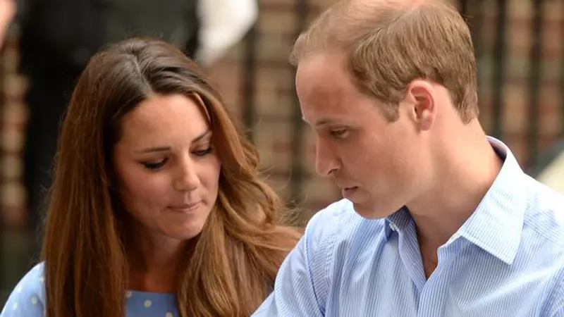 PRIMELE IMAGINI cu bebeluşul regal!