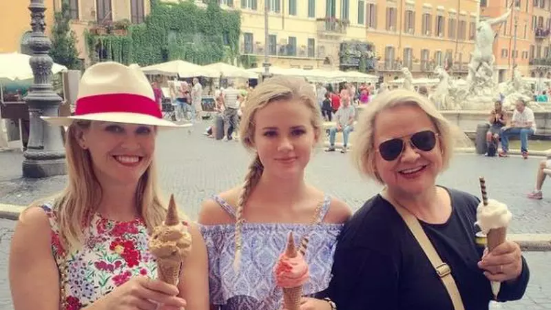 Reese Witherspoon – Vacanţă la Roma, cu familia