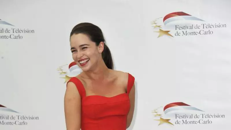 Emilia Clarke împlineşte 29 de ani. Iată Top 15 apariţii glam ale „celei mai sexy femei în viaţă"!