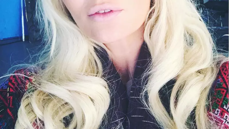 Delia – „Da, mamă!” - Tip-urile sale anti-mahmureală