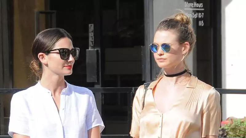 Lily Aldridge şi Behati Prinsloo – Top modele stylish la shopping