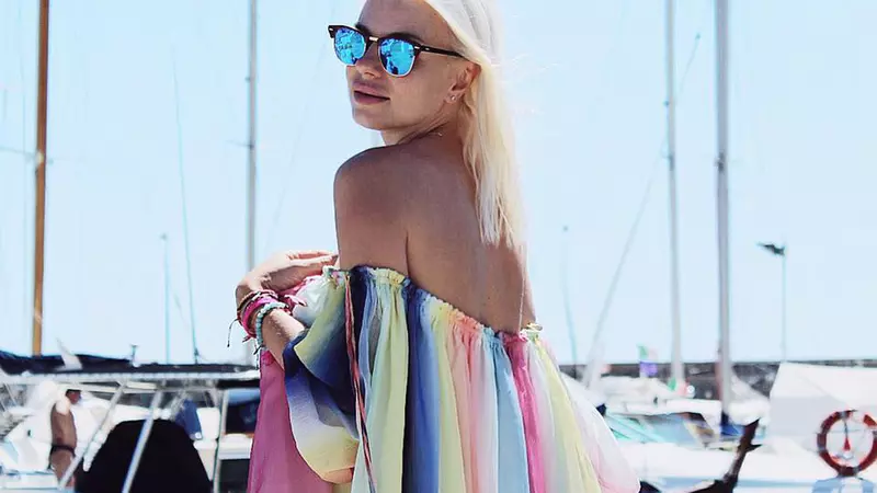 Jojo – Apariţii superbe pentru viitoarea mămică în vacanţa din Italia