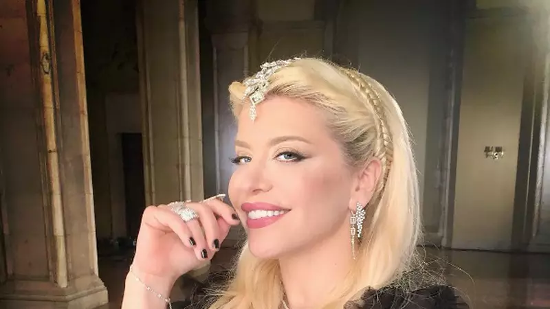 Adina Alberts, chirurg estetician: "Loredana Groza arată mai bine acum decât arăta în urmă cu 30 de ani!"