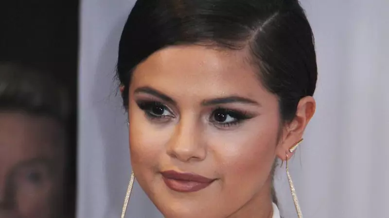 Vezi ce culoare ți se potrivește în funcție de zodie! Selena Gomez ține mereu cont de acest aspect
