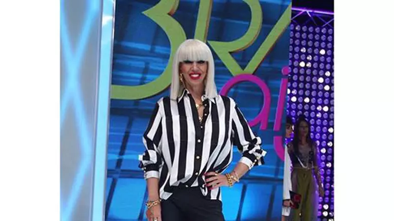 Căutăm vedeta cu dimensiunile 90-60-90: Astăzi, Raluca Bădulescu