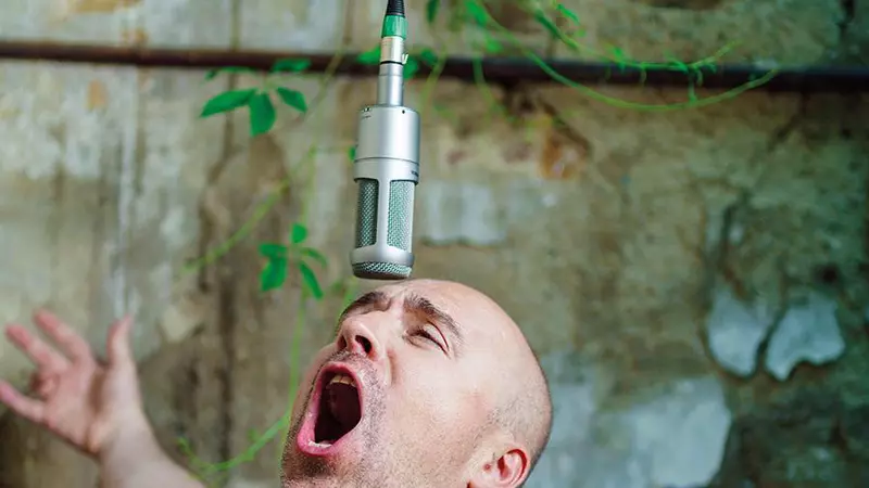 Mihai Dobrovolschi face declaraţii de dragoste de Valentine’s Day