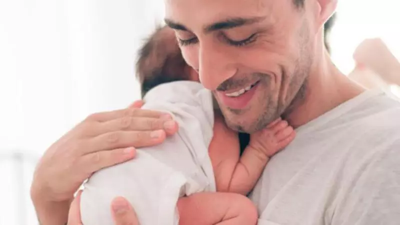 Vladimir Drăghia – Cel mai cool tătic. Cum apare în primele fotografii cu fiica lui, Zora