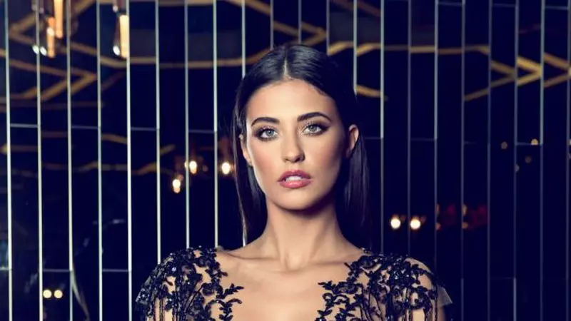 Antonia a apelat la o schimbare destul de... dureroasă. Și-a pus piercing în sâni!