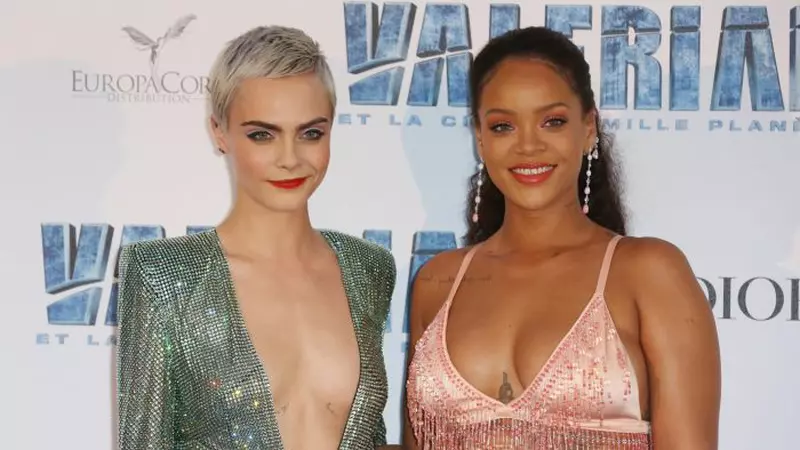 Rihanna vs. Cara Delevingne la premiera europeană a filmului „Valerian”. Cine a avut cea mai bună ținută?