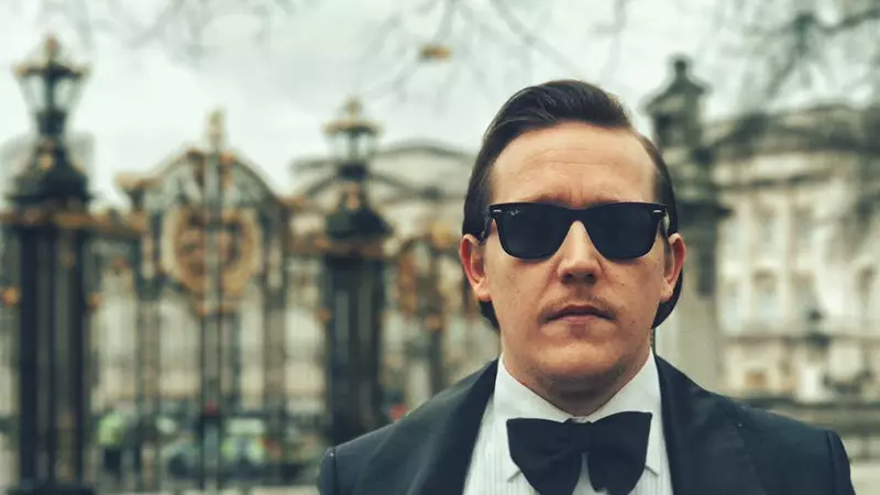 Exclusiv! Whats'Up a făcut marea dezvăluire! Cu cine mai locuieşte în casă, în afară de soţia sa