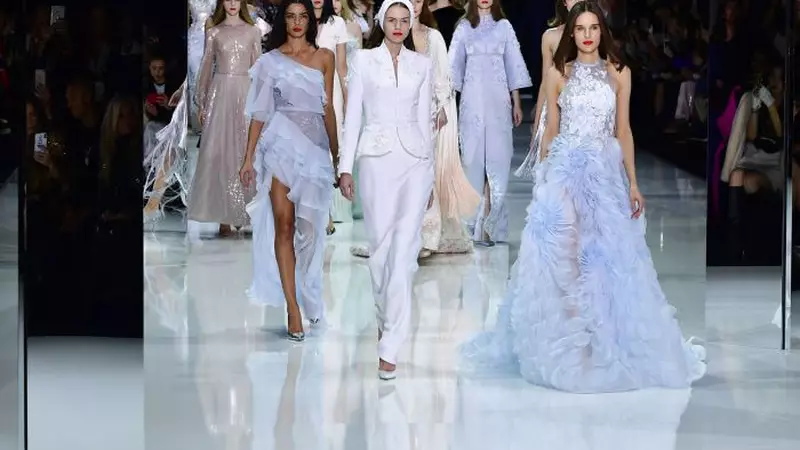 Apariții spectaculoase la Paris Fashion Week 2018!