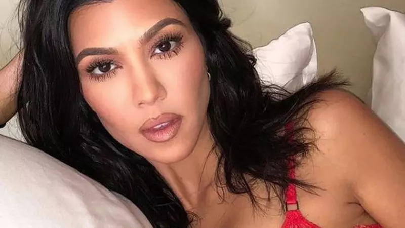 Kourtney Kardashian a pozat goală. Imaginea care au strâns peste un milion de like-uri