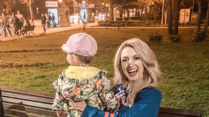 Motivul pentru care Andreea Bălan nu vrea să arate fața fetiței sale: ”Toată lumea mă întreabă”