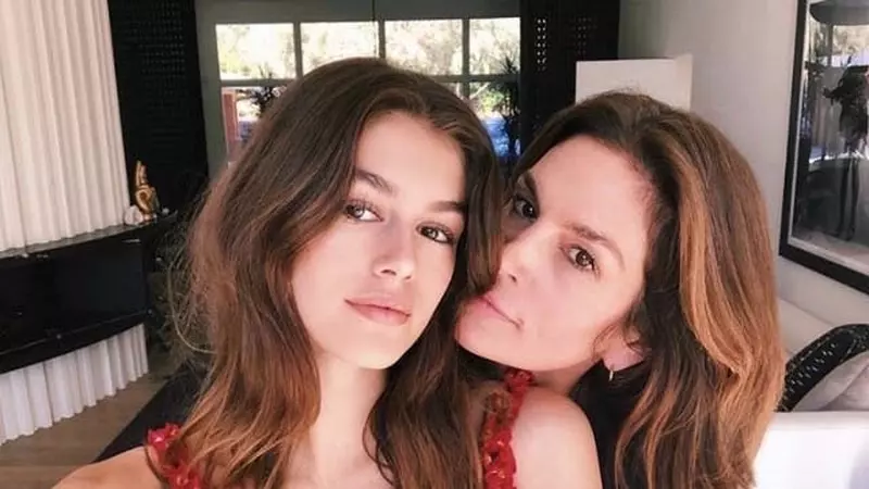 Copii de vedete care seamănă leit cu părinții lor