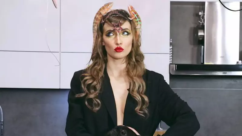 Iulia Albu îl consideră pe actualul iubit tatăl fiicei sale. Cum se înțeleg cei doi: ”Locuim împreună”