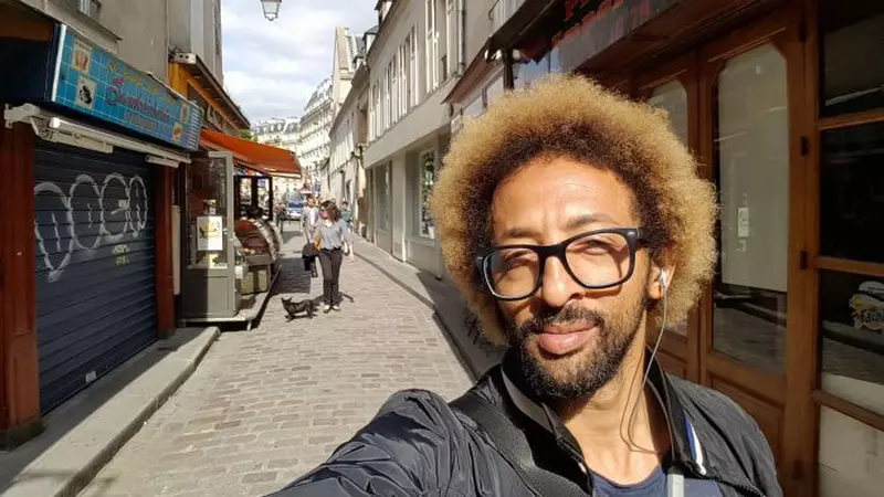 Kamara are o nouă iubită. Ea îl face acum fericit pe artist