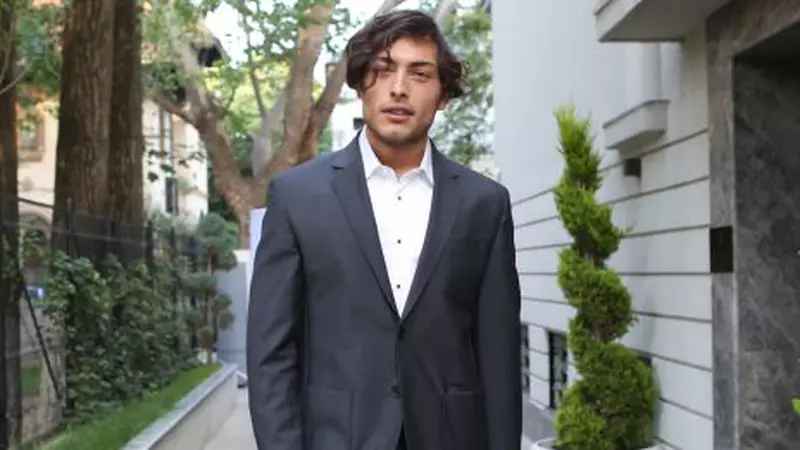 Ce sfat a primit Ilie Dumitrescu Jr. despre dragoste de la tatăl său: ”Mi-a zis să trăiesc momentul și să nu îmi fie jenă de…”