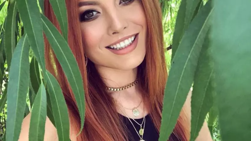 Elena Gheorghe va fi de nerecunoscut în câteva săptămâni. Artista a luat deja marea decizie - EXCLUSIV