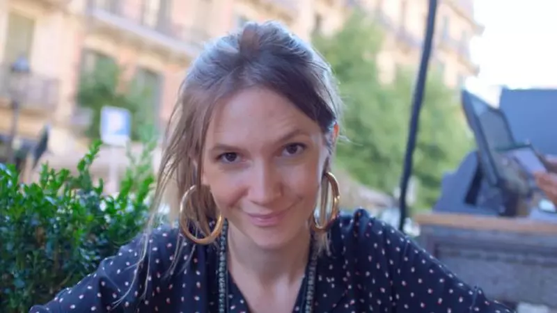 Adela Popescu a plecat în Grecia, cu familia. Cum e vacanţa lui Alexandru