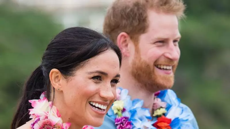 Meghan Markle a încălcat din nou protocolul regal! Ce ținute îndrăznețe a purtat în Australia