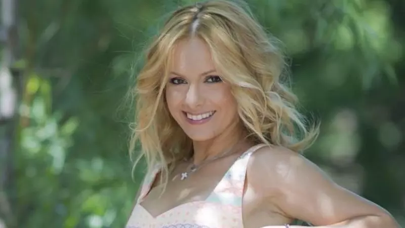 Simona Gherghe a împlinit 41 de ani. Cum arăta când era brunetă și avea cu 12 ani mai puțin