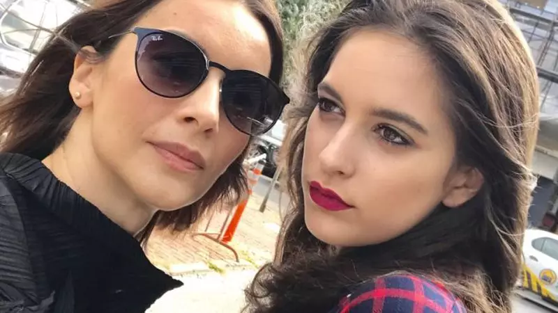 Fiica Andreei Berecleanu s-a acomodat repede în Londra. Eva a mai studiat în Marea Britanie