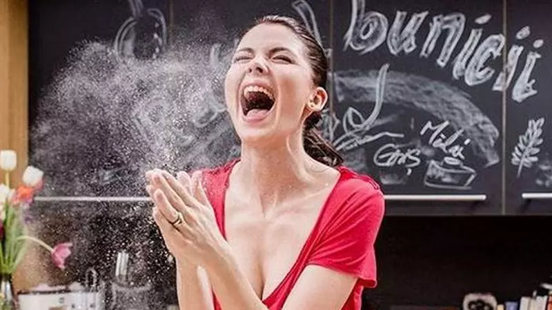 FOTO! Anca Lungu și-a botezat băiețelul la Nisa. La eveniment a luat parte o vedetă foarte cunoscută de la noi