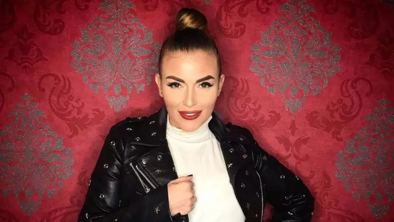 Oana Radu s-a îngrășat din nou. Vedeta a luat în greutate 15 kilograme, după ce slăbise 60: ”Îmi place mâncarea”