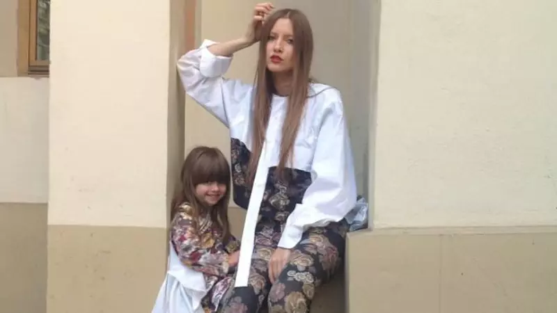 Ce mare și frumoasă a crescut fetița Iuliei Albu. Mikaela moștenește trăsăturile mamei sale