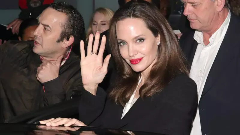 Angelina Jolie nu-și revine cu greutatea. Cum și-a făcut apariția la un eveniment monden