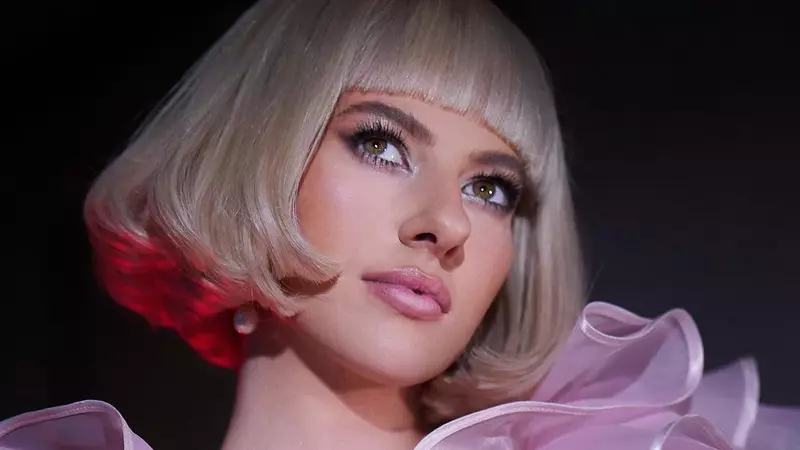 Lidia Buble, super sexy şi complet schimbată în noul videoclip: „E eliberator să nu pui la suflet ce zic alții!”