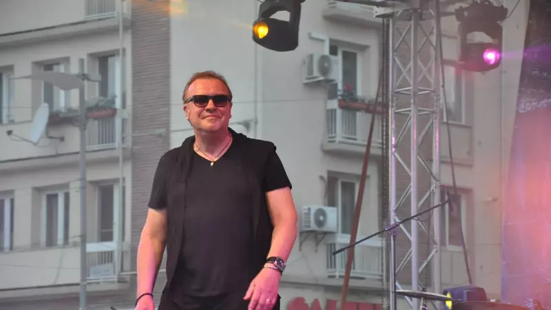 Cum arată Gabriel Cotabiță la 4 ani de la accidentul cerebral. În 2015, artistul a stat o lună în comă