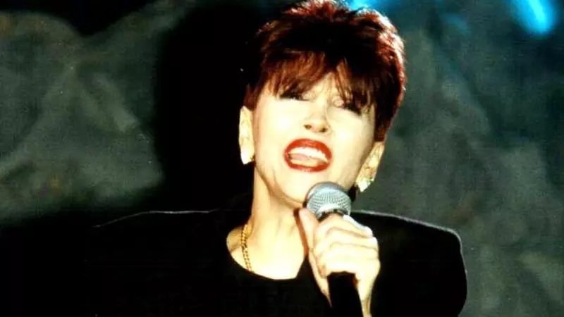 A ieșit din lumina reflectoarelor, dar nu s-a lăsat de muzică! Ce face și cum arată Dida Drăgan, la 72 de ani