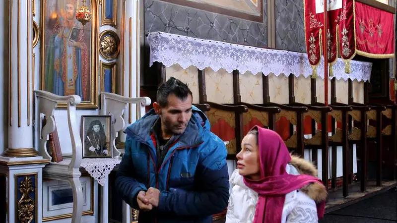 FERMA 2019. Pastramă a dus-o pe Brigitte la biserică și i-a jurat credință. Totuşi, mai iubeşte încă o femeie