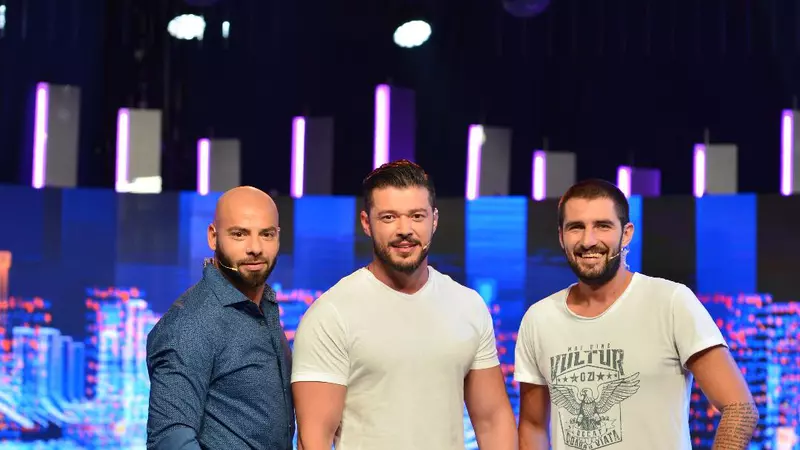  VULTURII DE NOAPTE Giani Kiriță, Victor Slav și Cătălin Cazacu, în copilărie. Victor Slav: „Băieţii m-ar fi trimis să caut scandal!”