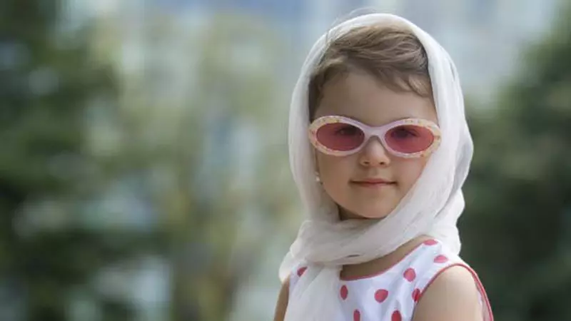 Cleopatra Stratan, transformare spectaculoasă. Fetiţa cu geamantan roşu a ajuns o domnişoară super sexy! FOTO