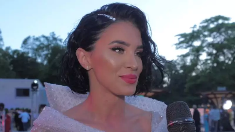 Cum se vede Adelina Pestrițu peste 20 de ani: "Cred că o să fiu o femeie plină de tatuaje, tunsă scurt și foarte cool"