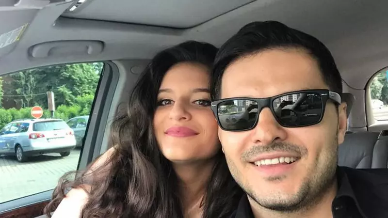 Carmina, fiica lui Liviu Vârciu, a împlinit 17 ani. Mama ei i-a pregătit o petrecere surpriză