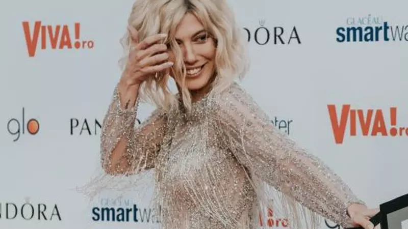 Apariție total neobișnuită la VIVA! Party 2019. Sore a venit însoțită de Smiley, care a sfidat dress code-ul